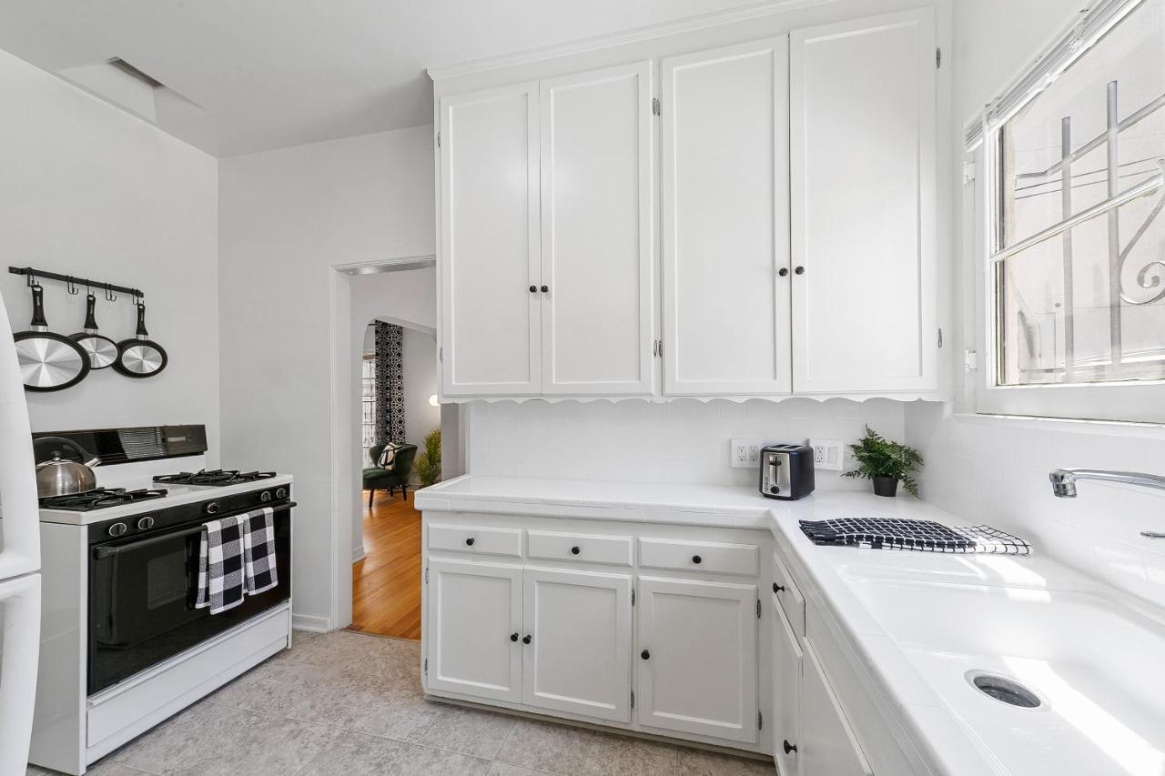 Apartahotel Beverly Hills Stylish & 1 Bedroom + Parking