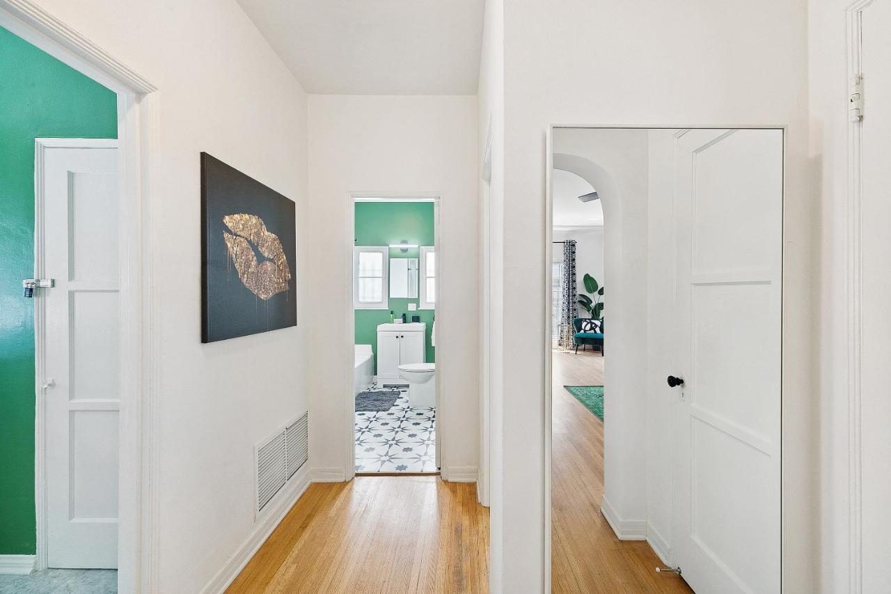 Beverly Hills Stylish & 1 Bedroom + Parking Apartahotel
